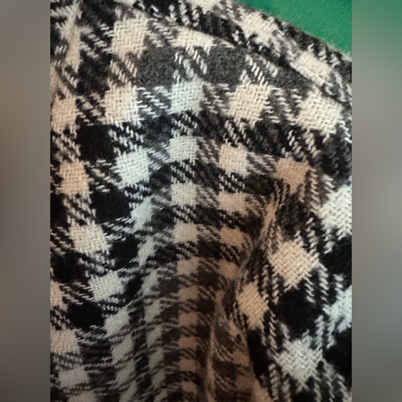 YOUNGLA Plaid Jacket- Black and White Houndstooth - Picture 11 of 12